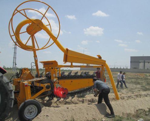 pipe laying device 48C40 PIPE LAYING APPARATUS Trenching Machines trencher machine pipe laying 9 495x400